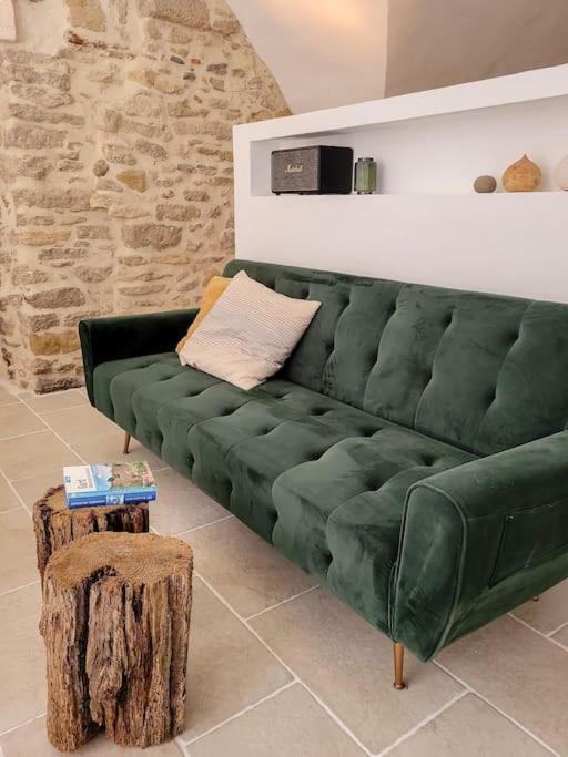Studio Spacieux De Caractere Montaren-et-Saint-Médiers Esterno foto