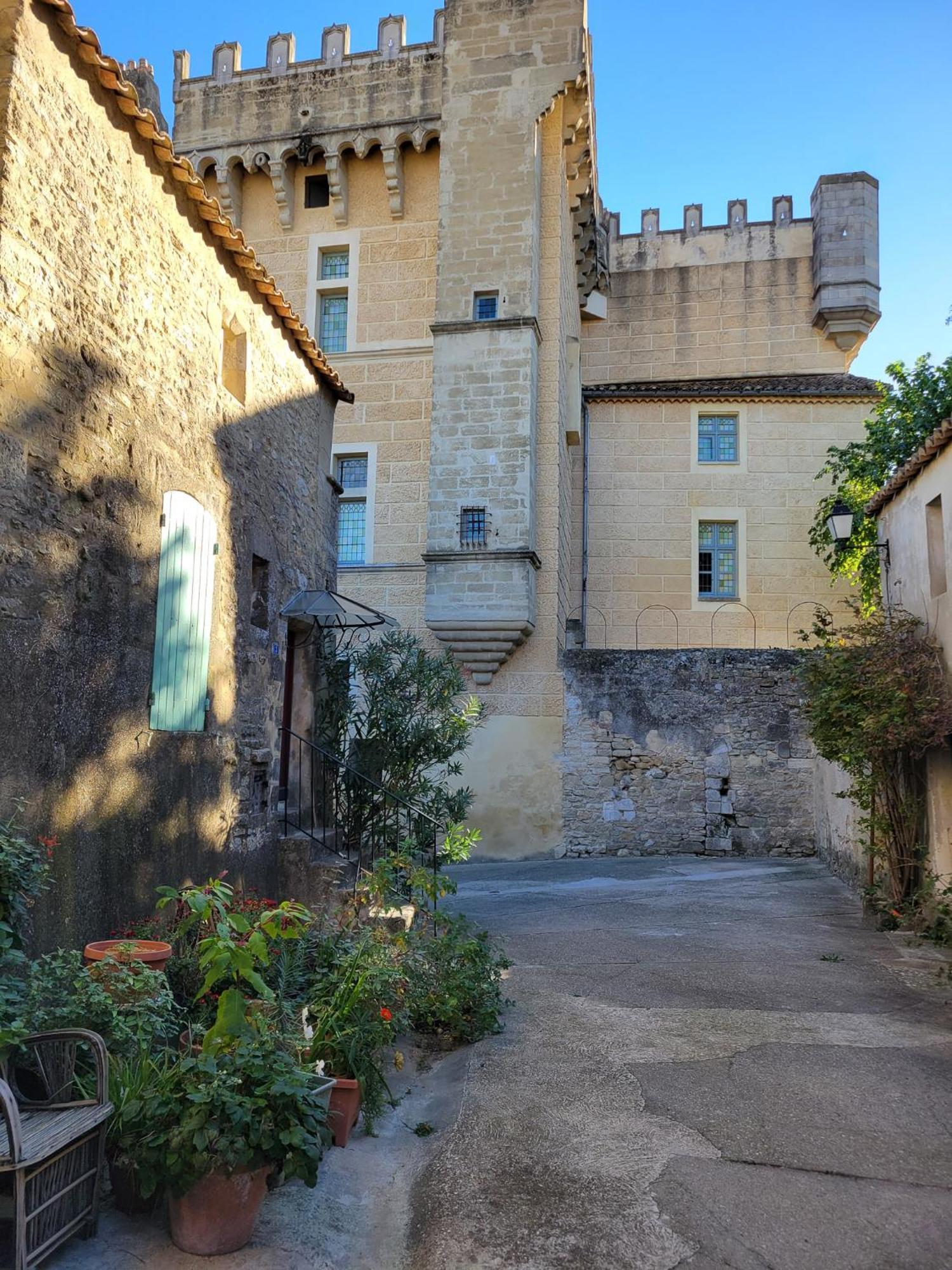 Studio Spacieux De Caractere Montaren-et-Saint-Médiers Esterno foto